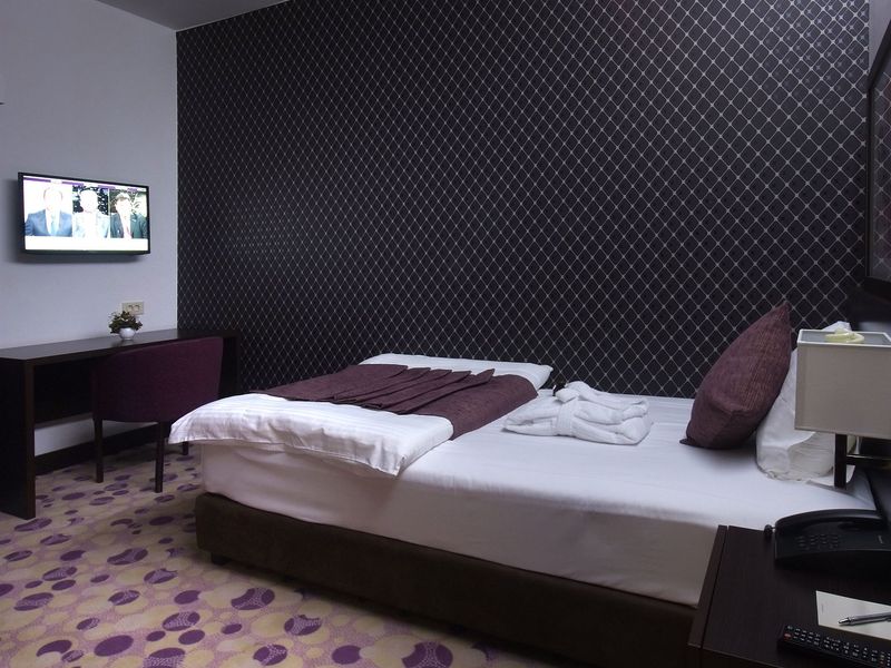 Hotel Photo 3