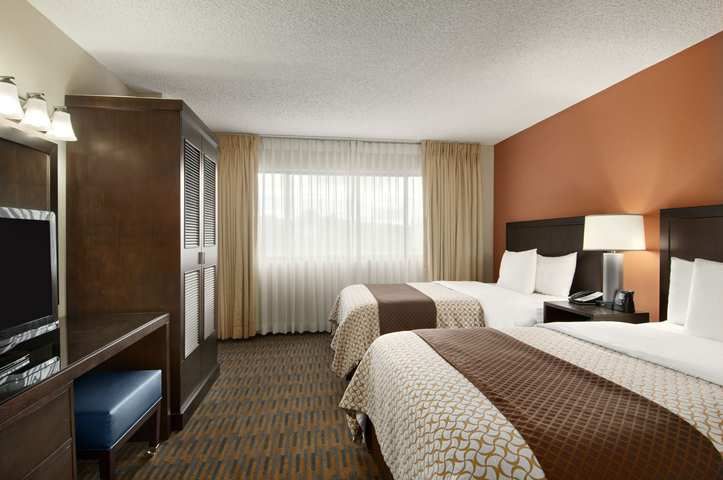 Embassy Suites Seattle – Tacoma International Airport