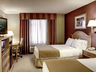 Фото отеля Holiday Inn Express Hotel & Suites Brainerd-Baxter, an IHG Hotel