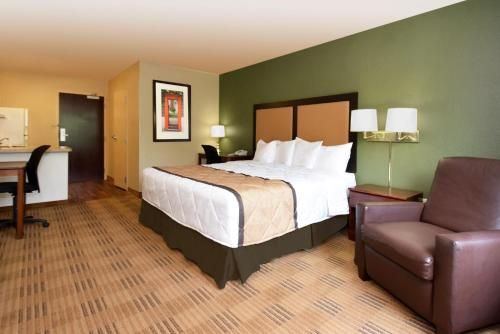 Photo of Extended Stay America Suites - Los Angeles - Torrance Blvd