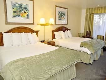 Photo of Country Inn & Suites by Radisson, Vallejo Napa Valley, CA