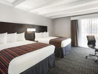 Фото отеля Country Inn & Suites by Radisson, Woodbury, MN