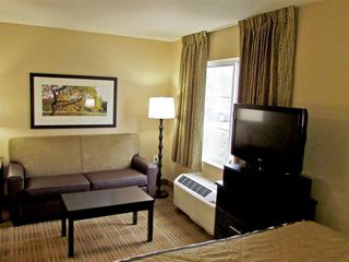 Фото отеля Extended Stay America Suites - Boston - Woburn