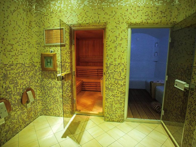 Hotel Photo 11