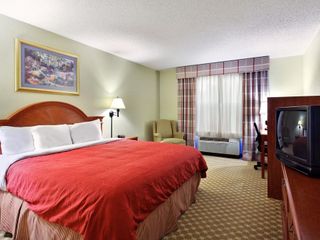 Фото отеля Country Inn & Suites by Radisson, Charlotte I-485 at Highway 74E, NC