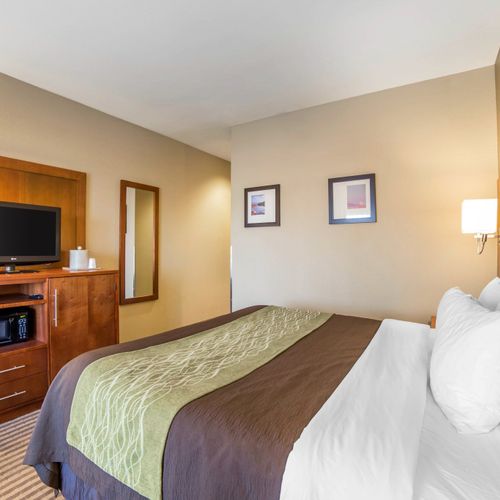 Photo of Comfort Inn & Suites Salt Lake City/Woods Cross