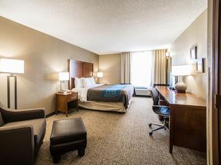 Hotel pic Inn & Suites St. Louis-Hazelwood