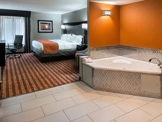 Фото отеля Holiday Inn Express & Suites Nashville Southeast - Antioch, an IHG Hot