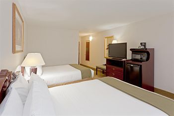 Photo of Holiday Inn Express Lordstown-Newton Falls/Warren, an IHG Hotel
