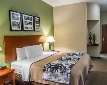 Sleep Inn & Suites Pearland – Houston South