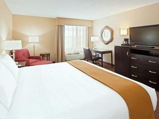 Фото отеля Holiday Inn Express & Suites Ashtabula-Geneva, an IHG Hotel