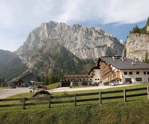 Dolomitissime Holiday Homes Marmolada Rocca Pietore Italy