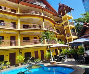 Phratamnak Inn - 100 meter from Beach Pattaya Thailand