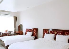 NearBy Hotel