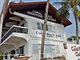 Фото отеля Coral Beach Club