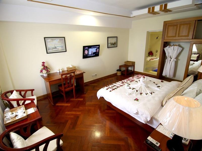 Hotel Photo 5
