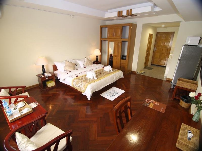 Hotel Photo 7