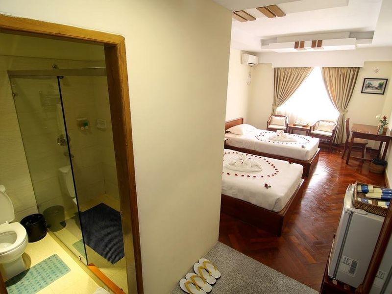 Hotel Photo 9