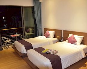 NearBy Hotel
