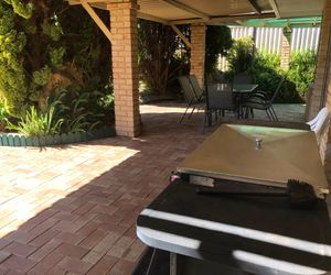 Canal Time Holiday Home - 7 night discount Mandurah Australia