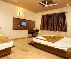 Hotel Sai Suraj Park Shirdi India