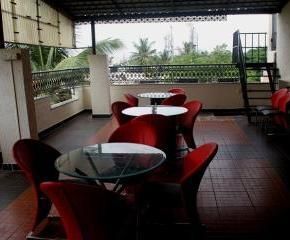 NearBy Hotel