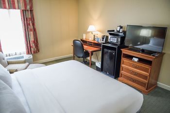 Photo of Holiday Inn Express Hotel & Suites Conover - Hickory Area, an IHG Hotel