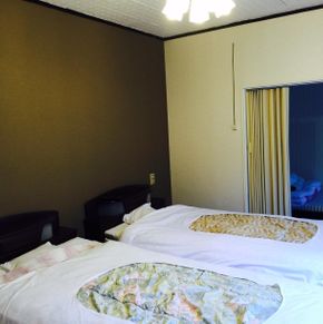 NearBy Hotel