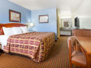 Фото отеля Days Inn by Wyndham Fordyce