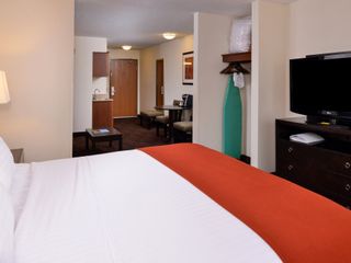 Hotel pic Holiday Inn Express Hotel & Suites Lancaster-Lititz, an IHG Hotel