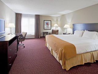 Фото отеля Holiday Inn Express Fort Wayne - East - New Haven, an IHG Hotel