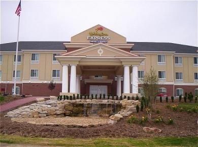 Photo of Holiday Inn Express Hotel & Suites Sparta