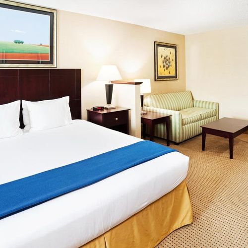 Photo of Holiday Inn Express Hotel & Suites Cincinnati Southeast Newport, an IHG Hotel