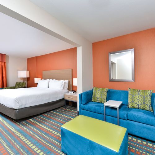 Photo of Holiday Inn Express Albuquerque N - Bernalillo, an IHG Hotel