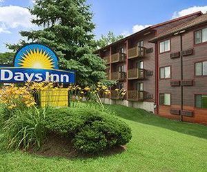 Days Inn by Wyndham Colchester Burlington Burlington United States