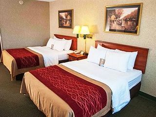 Hotel pic Comfort Inn Dyersville Iowa