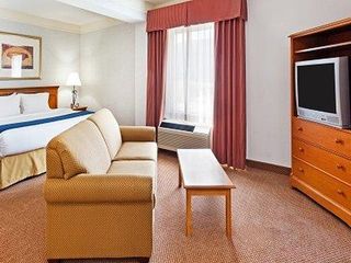 Фото отеля Mountain Inn & Suites
