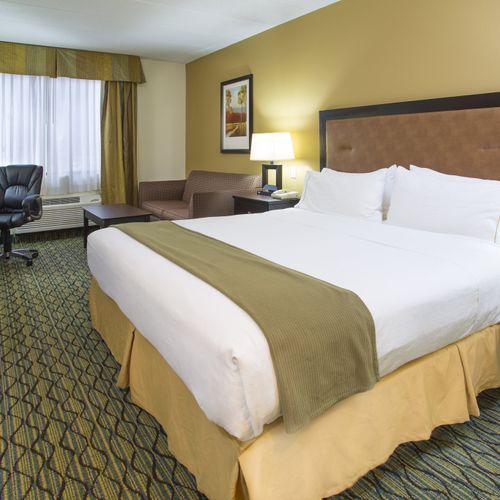 Photo of Holiday Inn Express Hotel & Suites Columbus Airport, an IHG Hotel