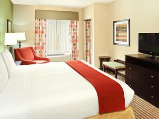 Фото отеля Holiday Inn Express & Suites Maumelle, an IHG Hotel