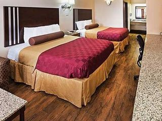 Hotel pic Texas Inn and Suites Raymondville