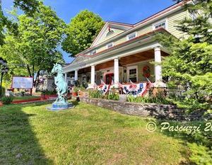 THE RED HOOK COUNTRY INN - BED AND BREAKFAST Saugerties United States