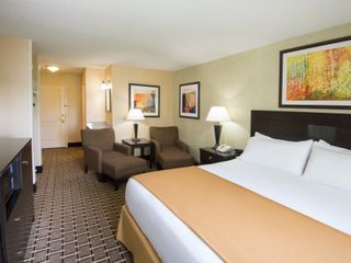 Фото отеля Holiday Inn Express & Suites - Sharon-Hermitage, an IHG Hotel