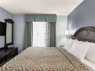 Hotel pic Days Inn by Wyndham Weldon Roanoke Rapids