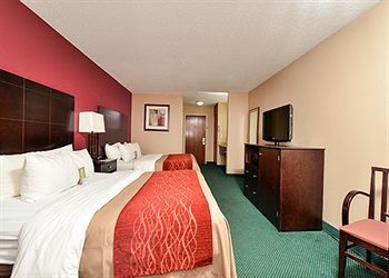 Photo of Quality Inn & Suites Arnold