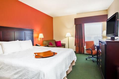 Hampton Inn Parkersburg/Mineral Wells