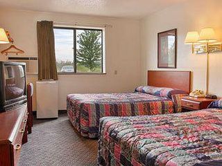 Hotel pic Super 8 by Wyndham Kenosha/Pleasant Prairie
