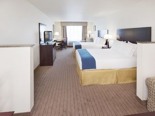 Фото отеля Holiday Inn Express & Suites - Omaha I - 80, an IHG Hotel