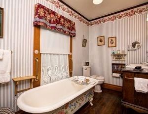Dunbar House 1880 Bed & Breakfast Inn Murphys United States
