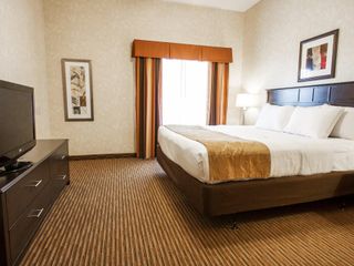 Hotel pic Comfort Suites Grand Rapids North