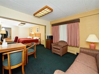 Hotel pic Americas Best Value Inn and Suites St. Cloud